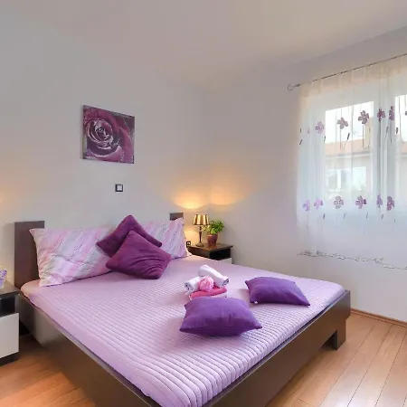 Zara By Interhome Ferienhaus *