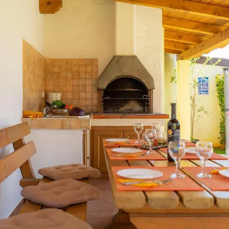 Zara By Interhome Pula