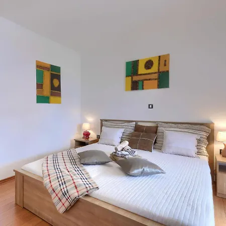 Ferienhaus Zara By Interhome *