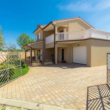 Dom wakacyjny Zara By Interhome