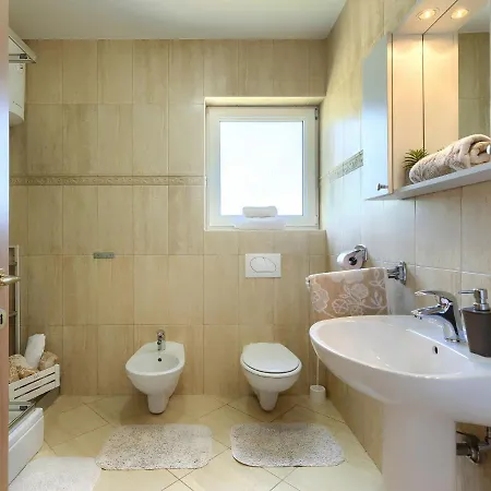 Zara By Interhome *
