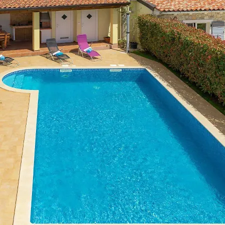 Zara By Interhome Сasa de vacaciones Pula