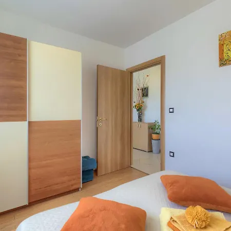 Сasa de vacaciones Zara By Interhome