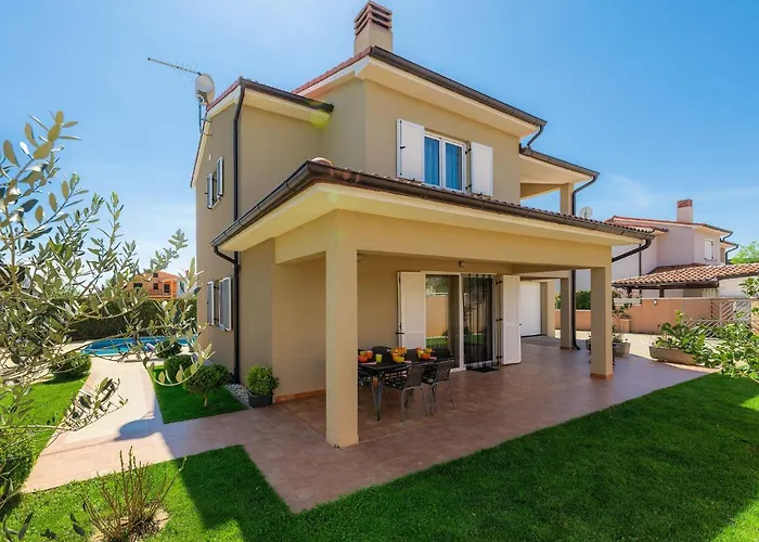 Ferienhaus Zara By Interhome