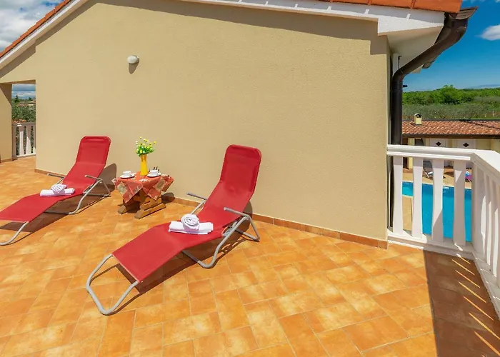 Ferienhaus Zara By Interhome