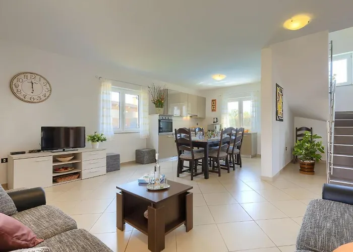 Zara By Interhome Vikendica